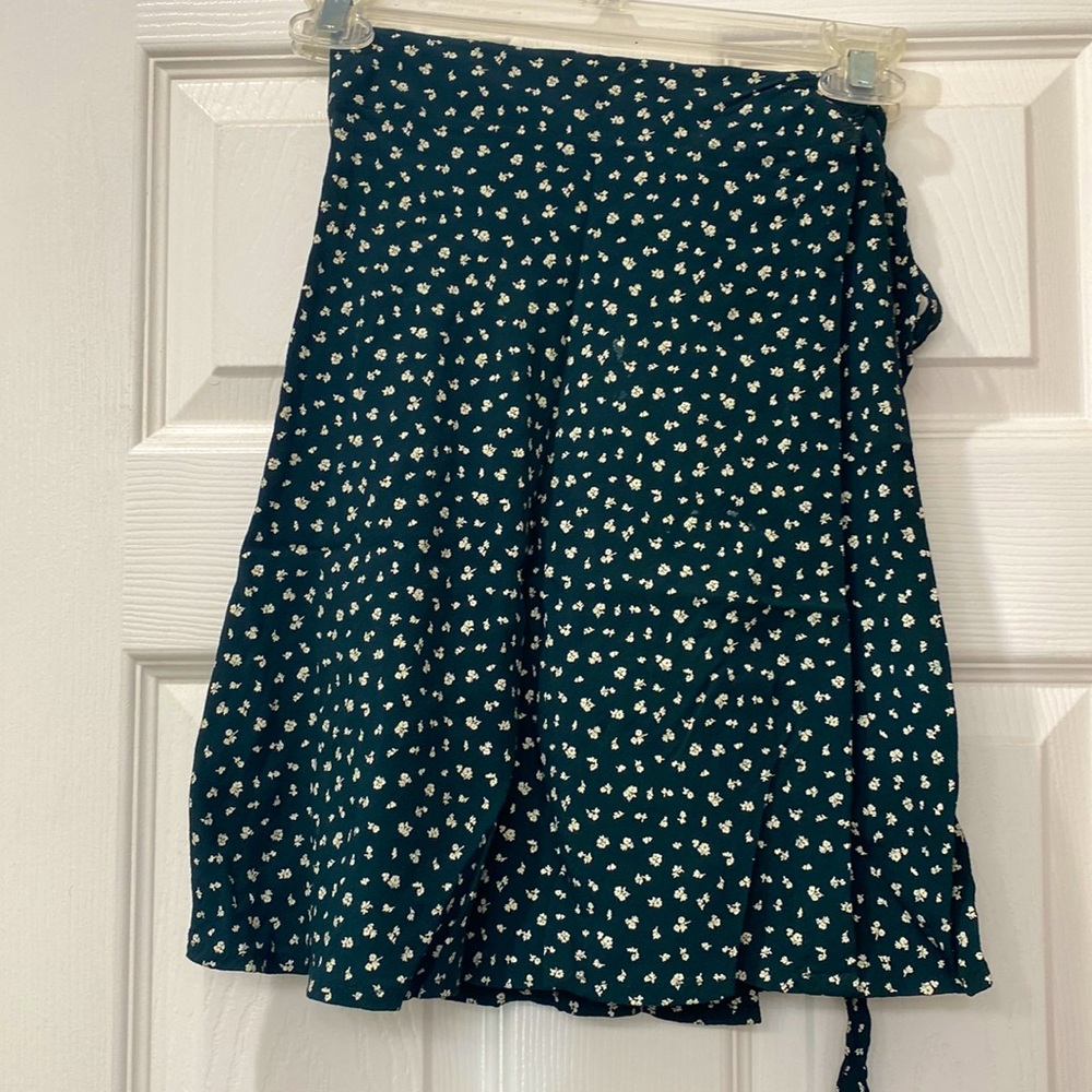 Brandy Melville Floral Tie Skirt